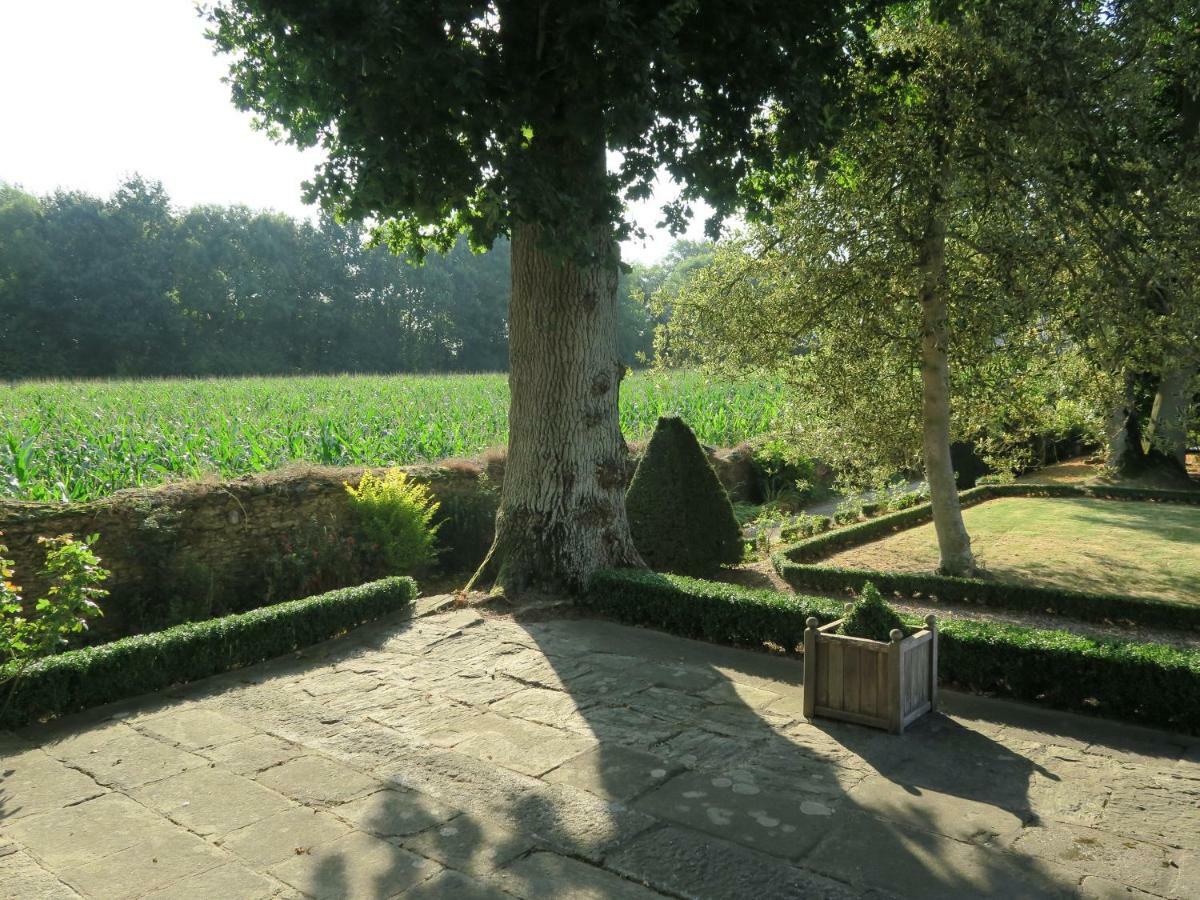 Le Manoir De La Bigotiere Bed and Breakfast Pleslin-Trigavou Εξωτερικό φωτογραφία