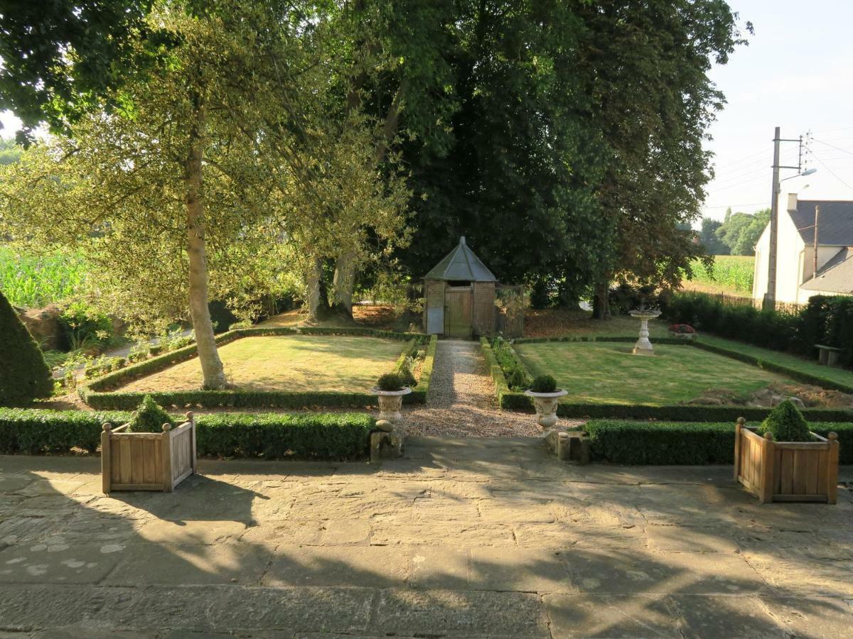 Le Manoir De La Bigotiere Bed and Breakfast Pleslin-Trigavou Εξωτερικό φωτογραφία