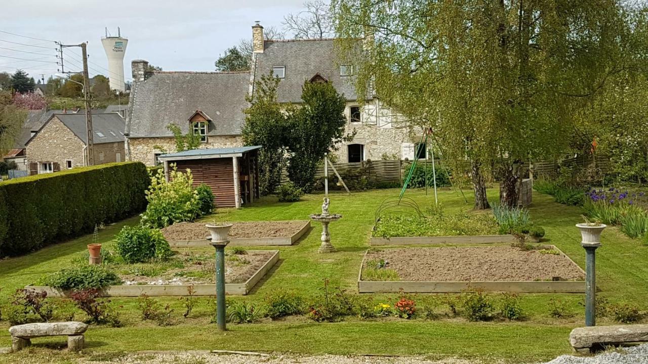 Le Manoir De La Bigotiere Bed and Breakfast Pleslin-Trigavou Εξωτερικό φωτογραφία